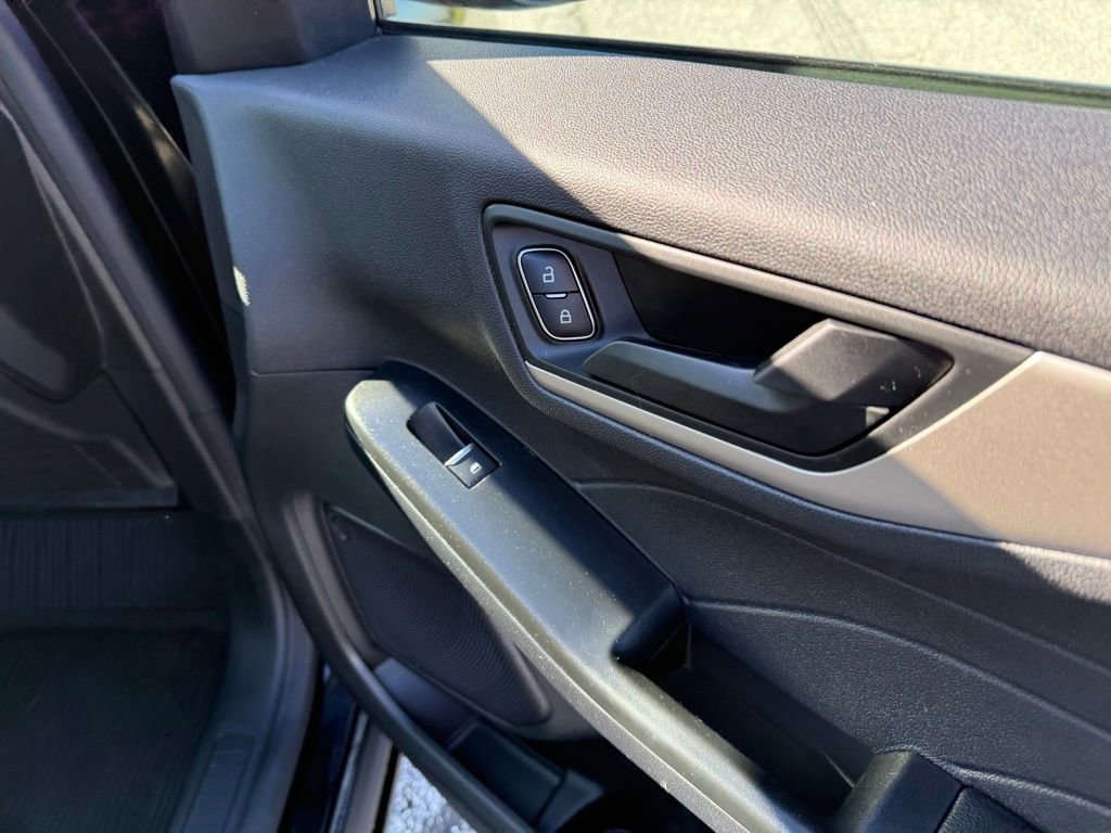 Used 2022 Ford Escape SE w/ Cold Weather Package image 43