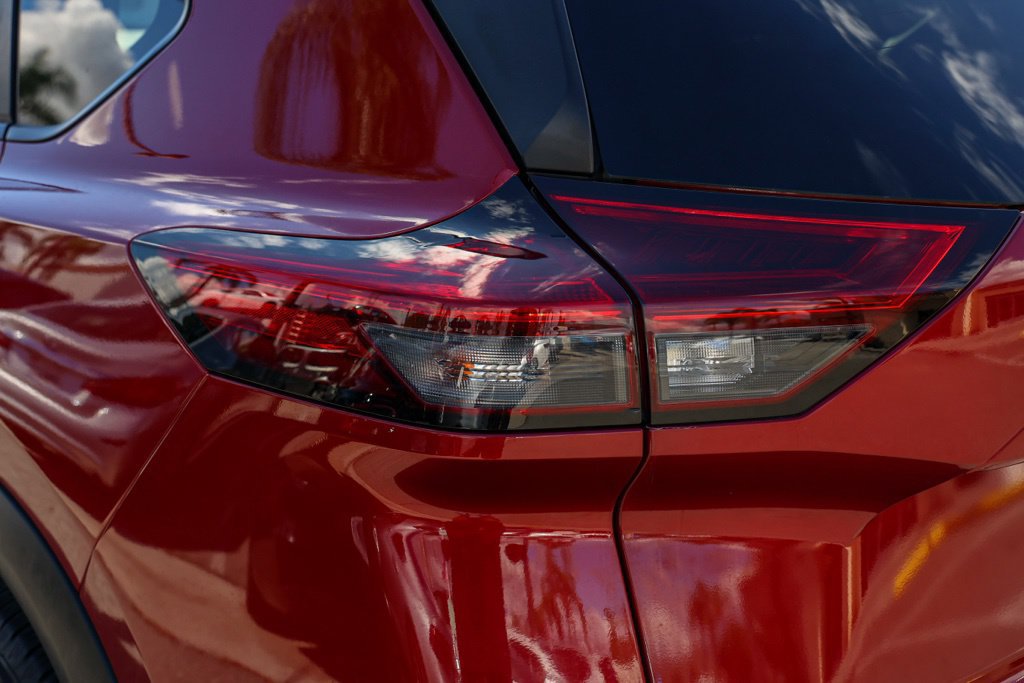 Used 2021 Nissan Rogue S FWD image 8