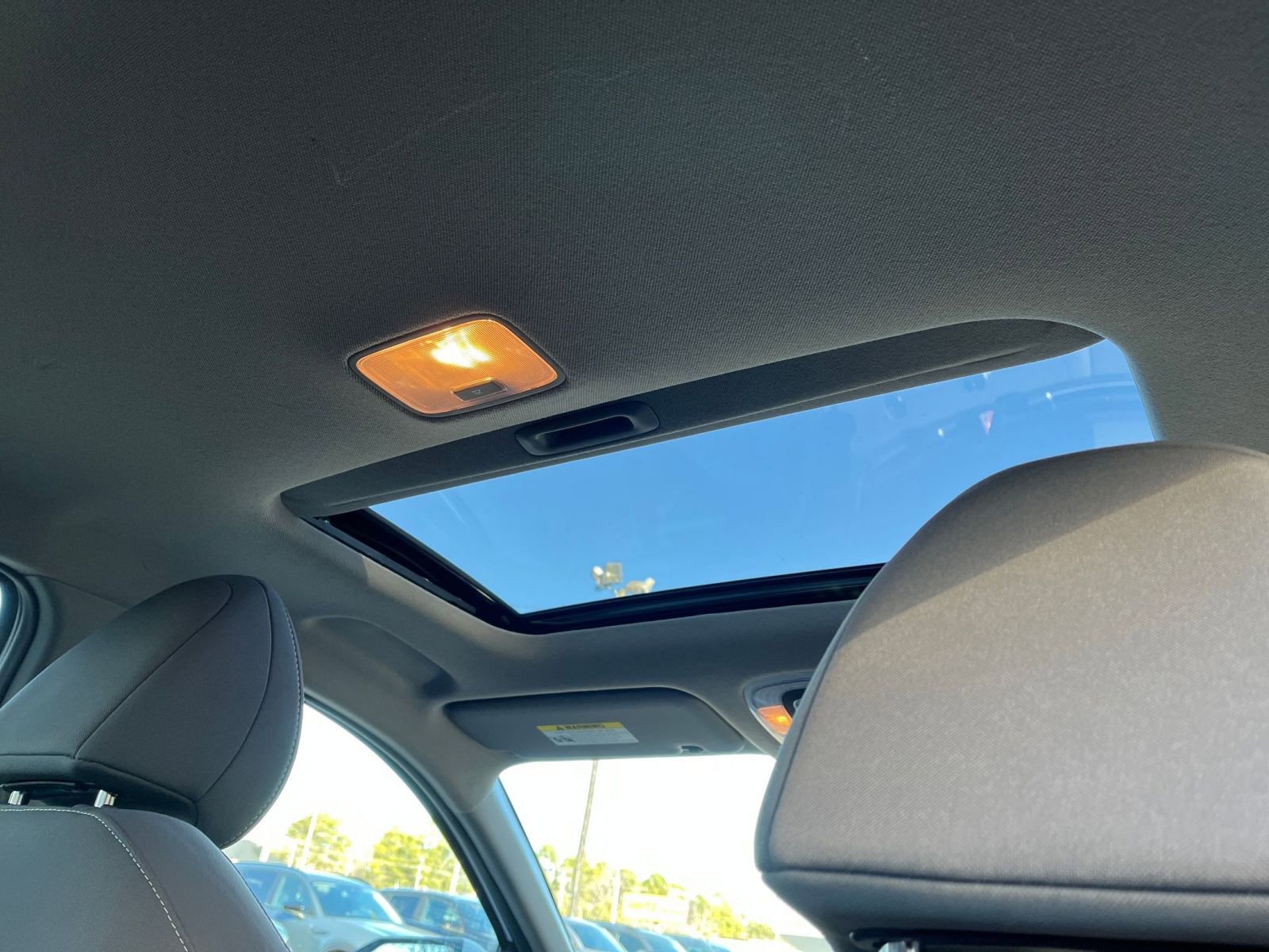 Used 2025 Hyundai Elantra SEL image 27