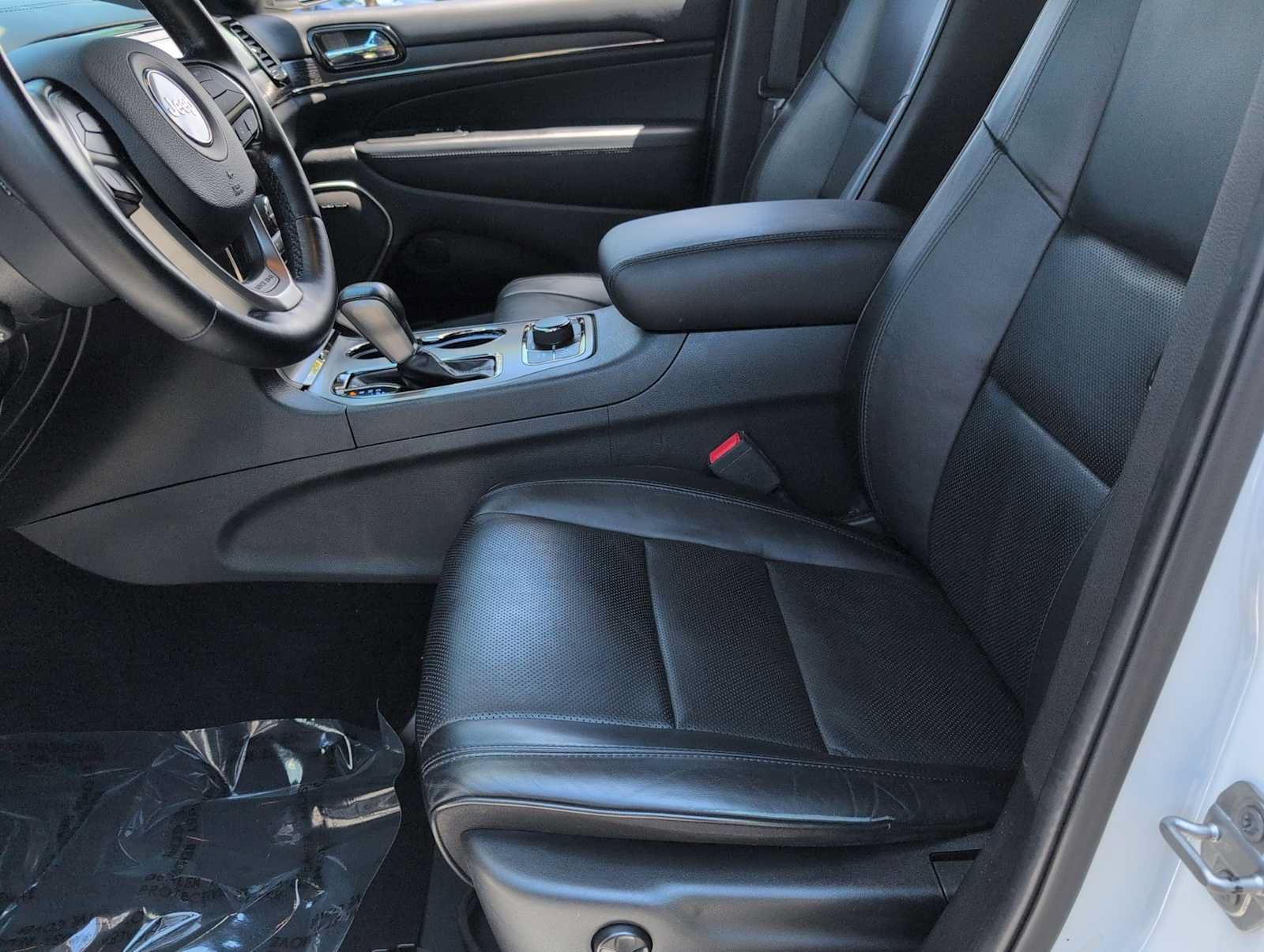 Used 2020 Jeep Grand Cherokee High Altitude AWD/4WD image 16