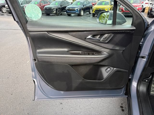 Used 2024 Chevrolet Blazer EV LT AWD/4WD image 18