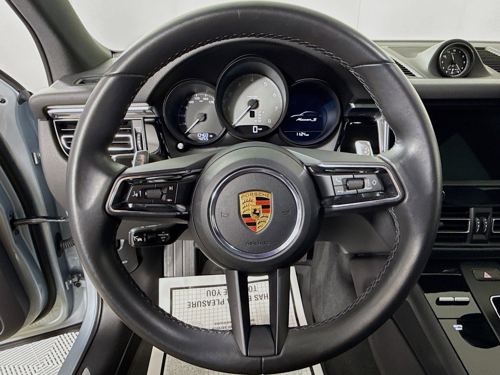 Used 2023 Porsche Macan S image 14