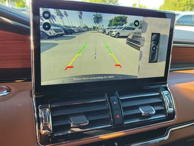 Certified 2023 Lincoln Navigator Reserve AWD/4WD image 30