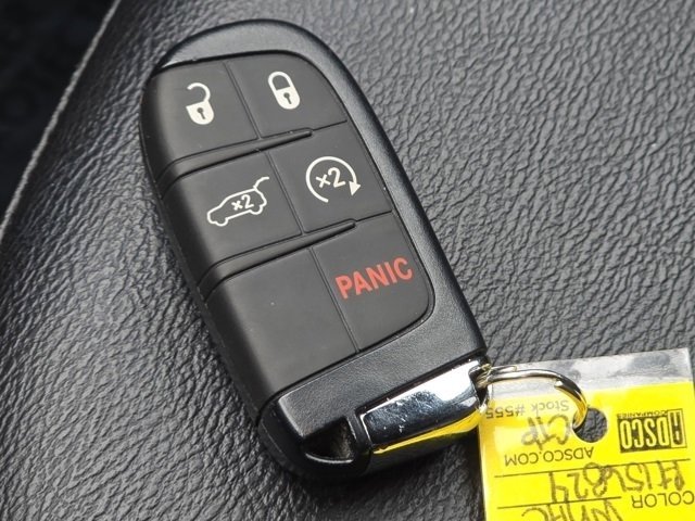 Used 2024 Jeep Compass Latitude w/ Convenience Group image 39