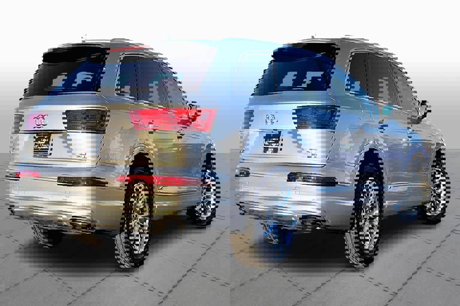 Used 2017 Audi Q7 3.0T Premium Plus image 12