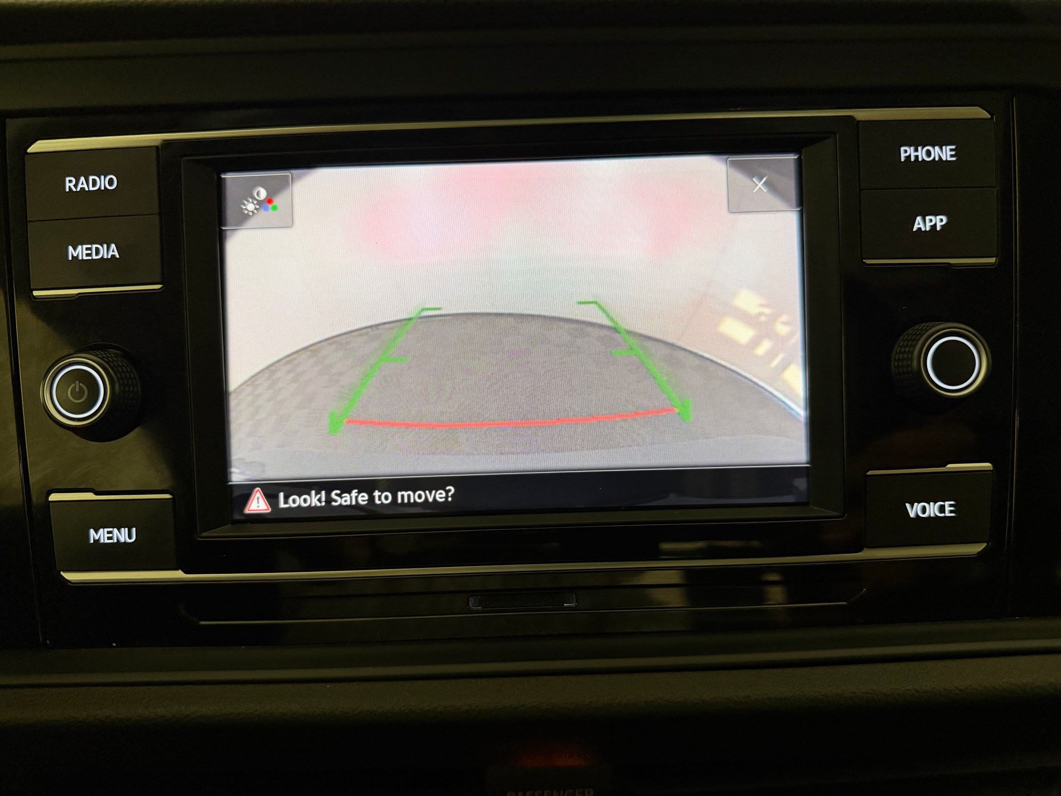 Used 2023 Volkswagen Jetta SE FWD image 18