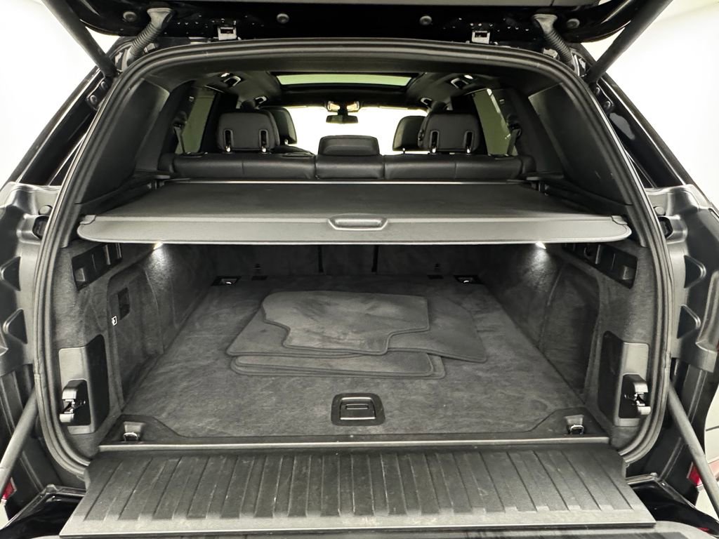 Used 2019 BMW X5 xDrive50i w/ M Sport Package image 38