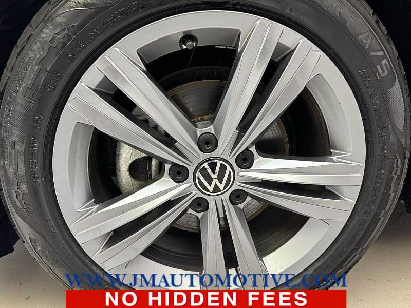 Used 2024 Volkswagen Jetta SE FWD image 9