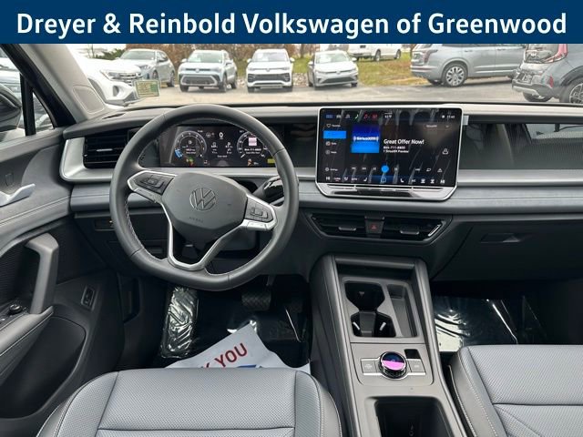 New 2026 Volkswagen Tiguan SE image 12