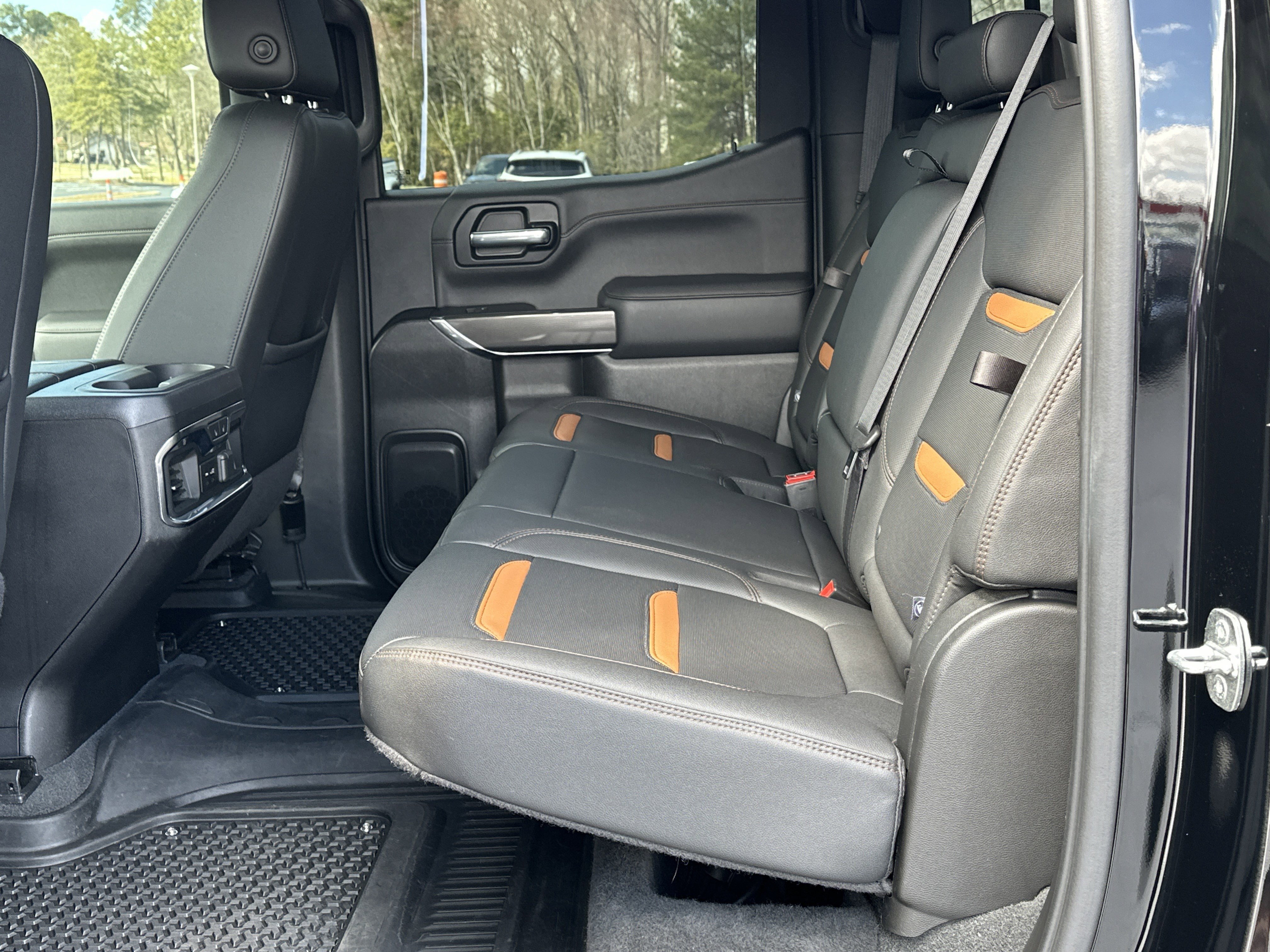 Used 2021 GMC Sierra 1500 AT4 w/ AT4 Value Package AWD/4WD image 15