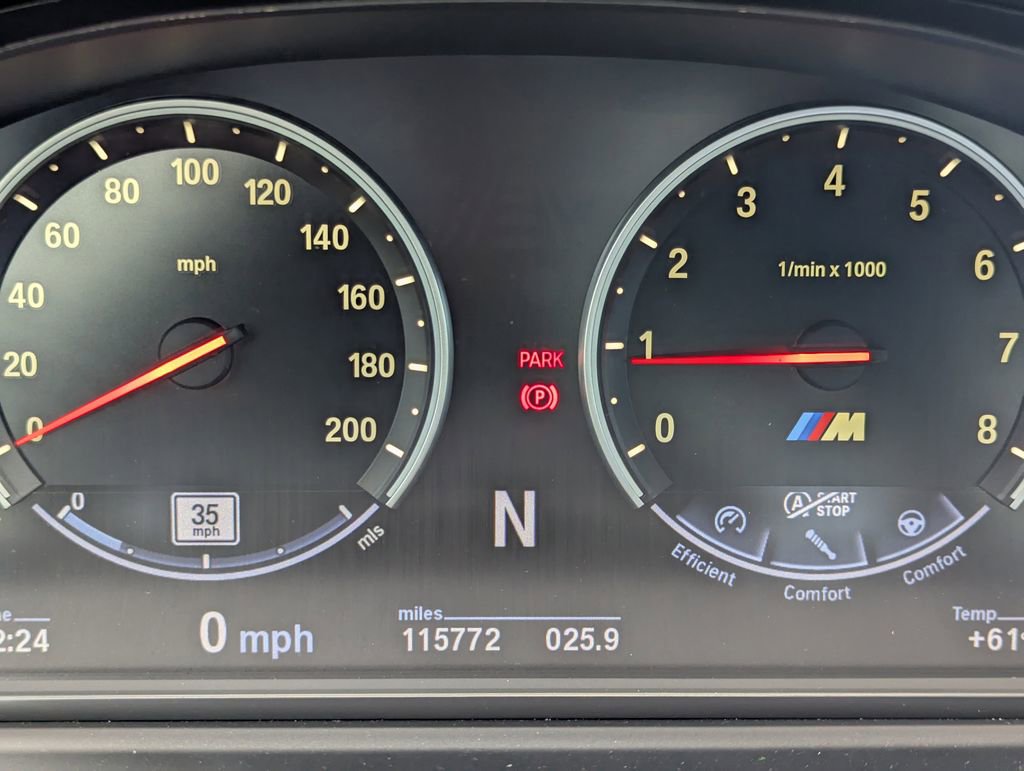 Used 2013 BMW M5 RWD image 23