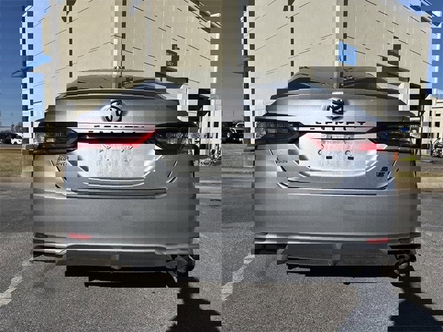 Used 2024 Toyota Camry SE image 8