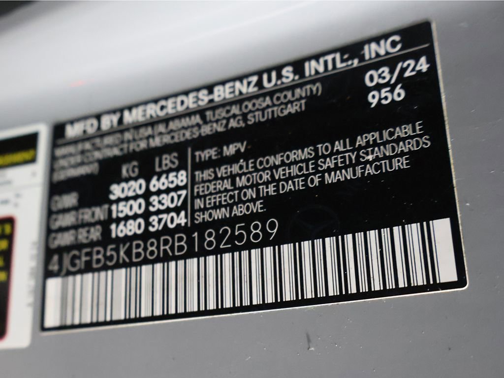 Used 2024 Mercedes-Benz GLE 450 4MATIC w/ AMG Line Exterior image 49