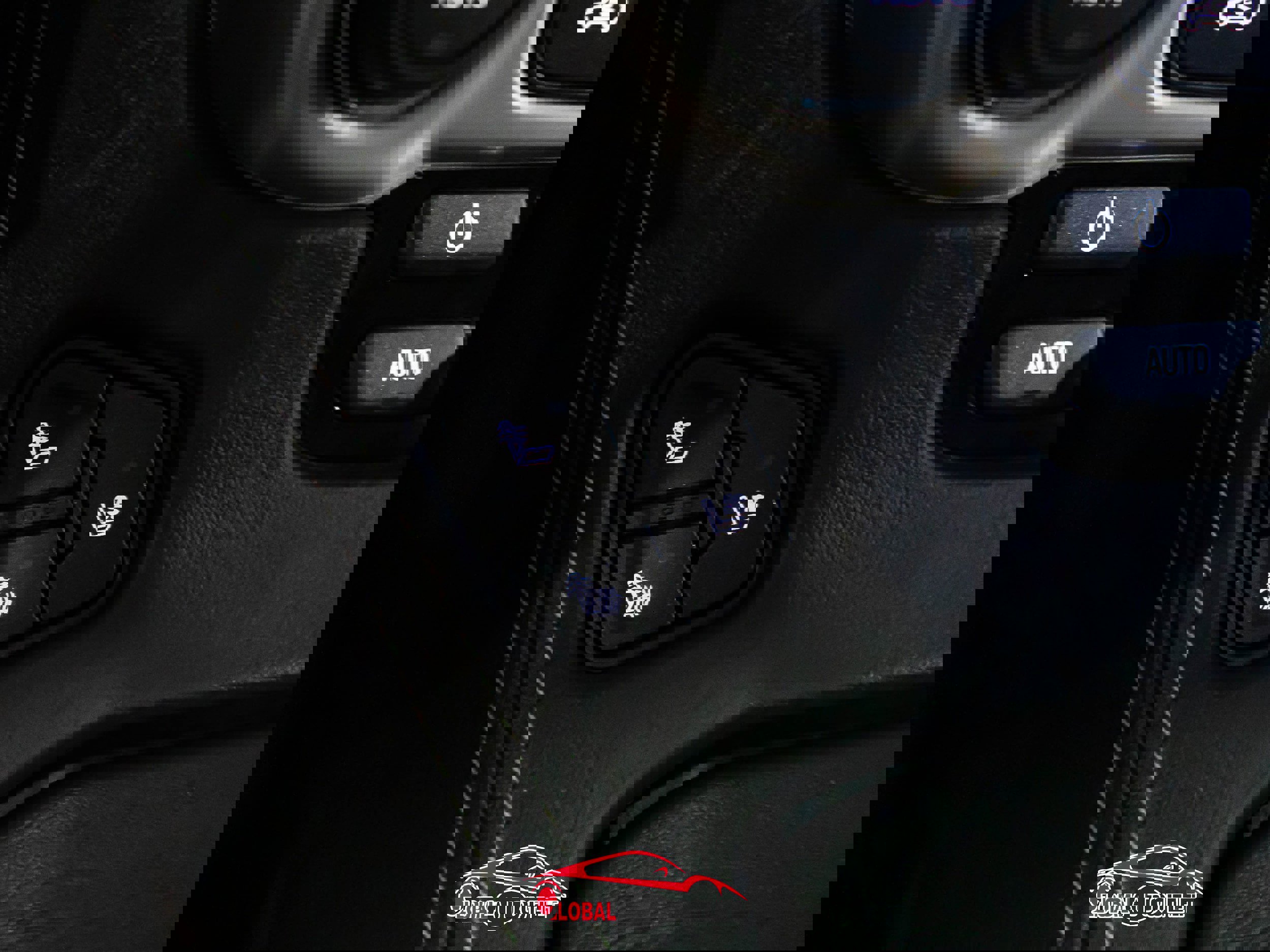 Used 2019 GMC Yukon XL Denali w/ Denali Ultimate Package image 34