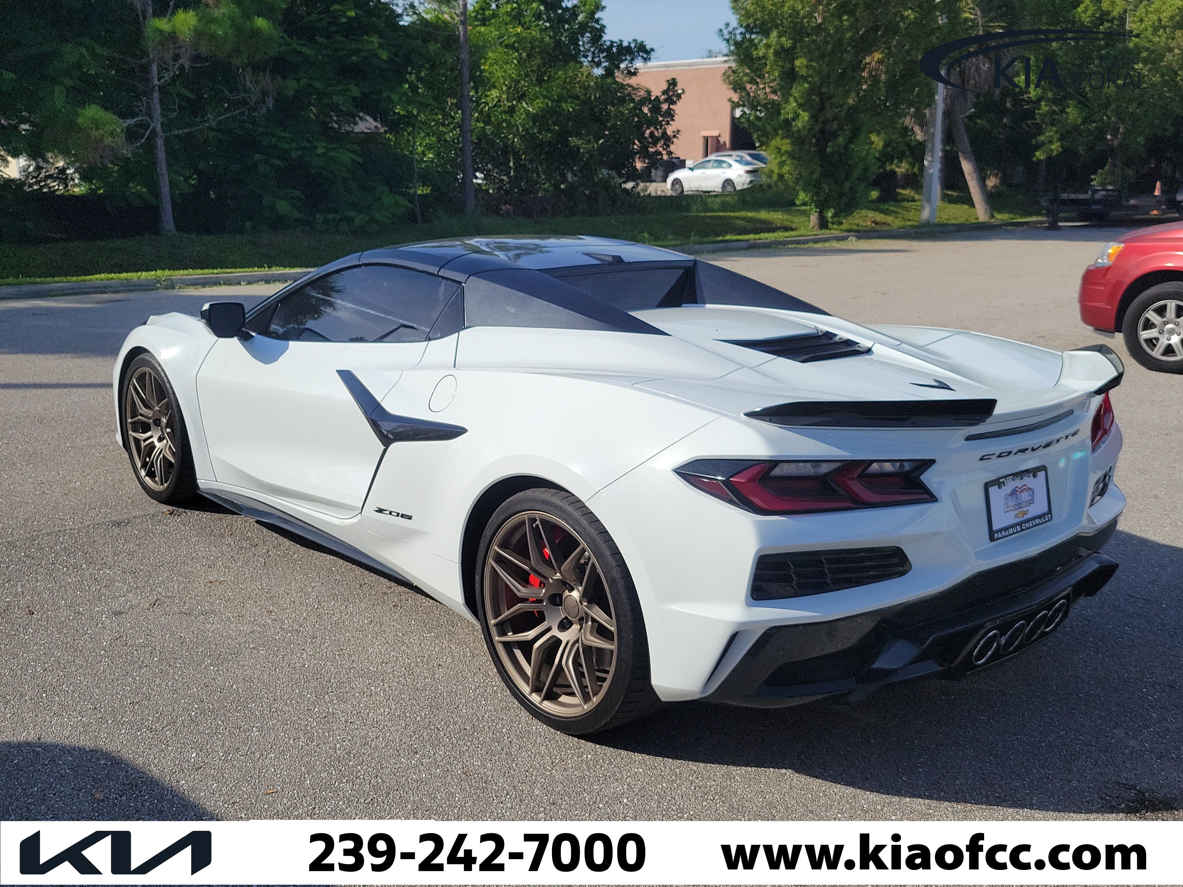 Used 2025 Chevrolet Corvette Z06 RWD image 5
