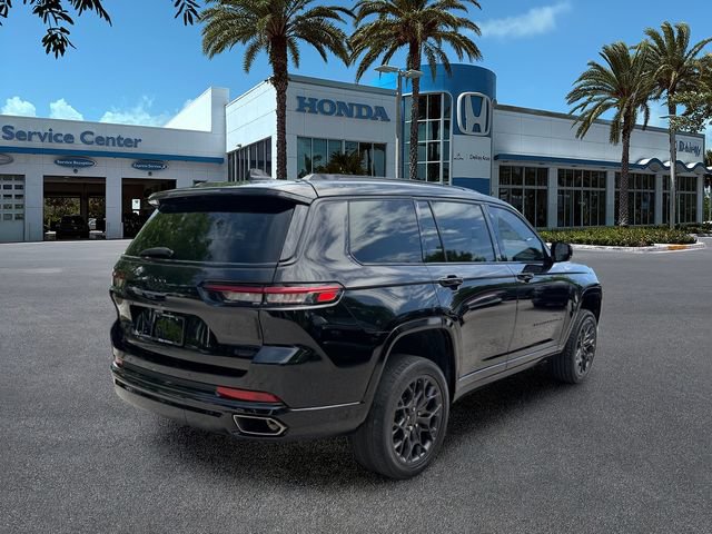Used 2024 Jeep Grand Cherokee L Summit AWD/4WD image 8