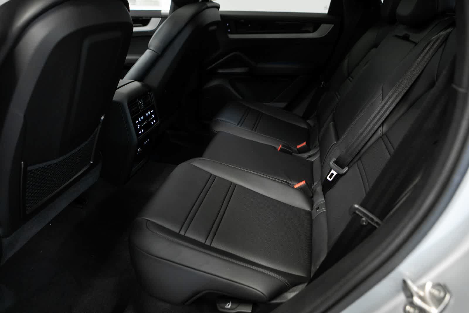 New 2026 Porsche Cayenne S AWD/4WD image 31