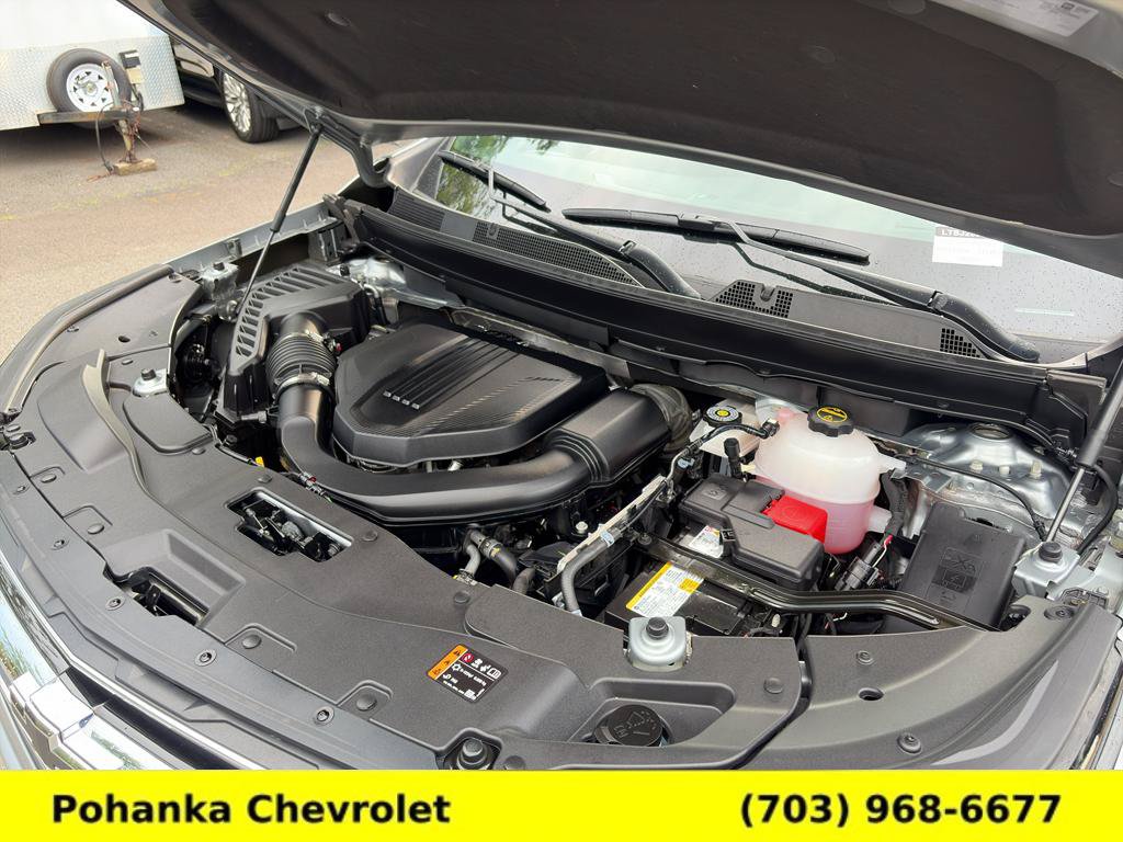 Certified 2025 Chevrolet Traverse LT w/ Driver Confidence Package AWD/4WD image 33