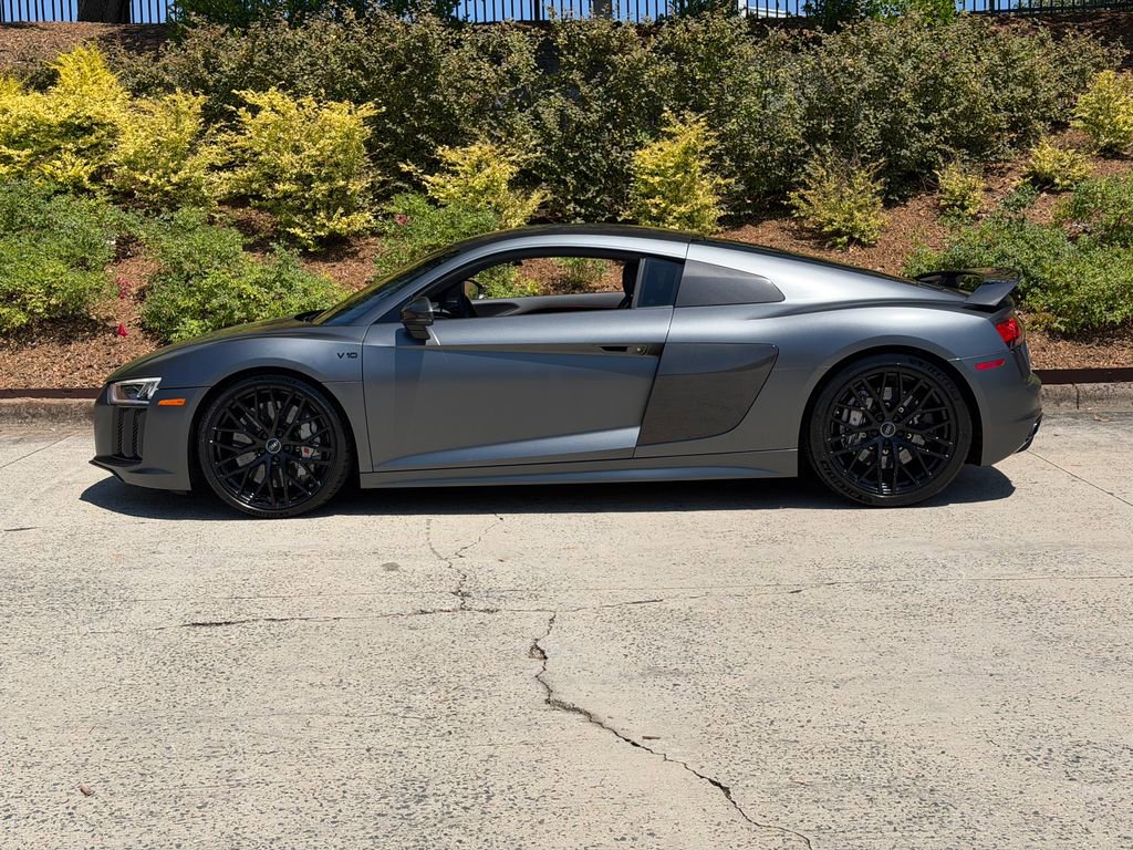 Used 2017 Audi R8 V10 plus AWD/4WD image 6