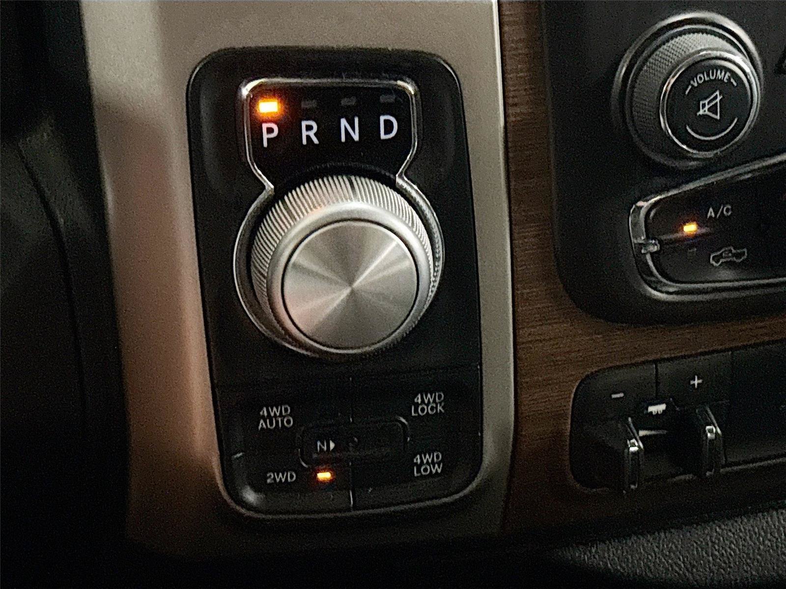 Used 2014 RAM 1500 Laramie w/ Convenience Group AWD/4WD image 15