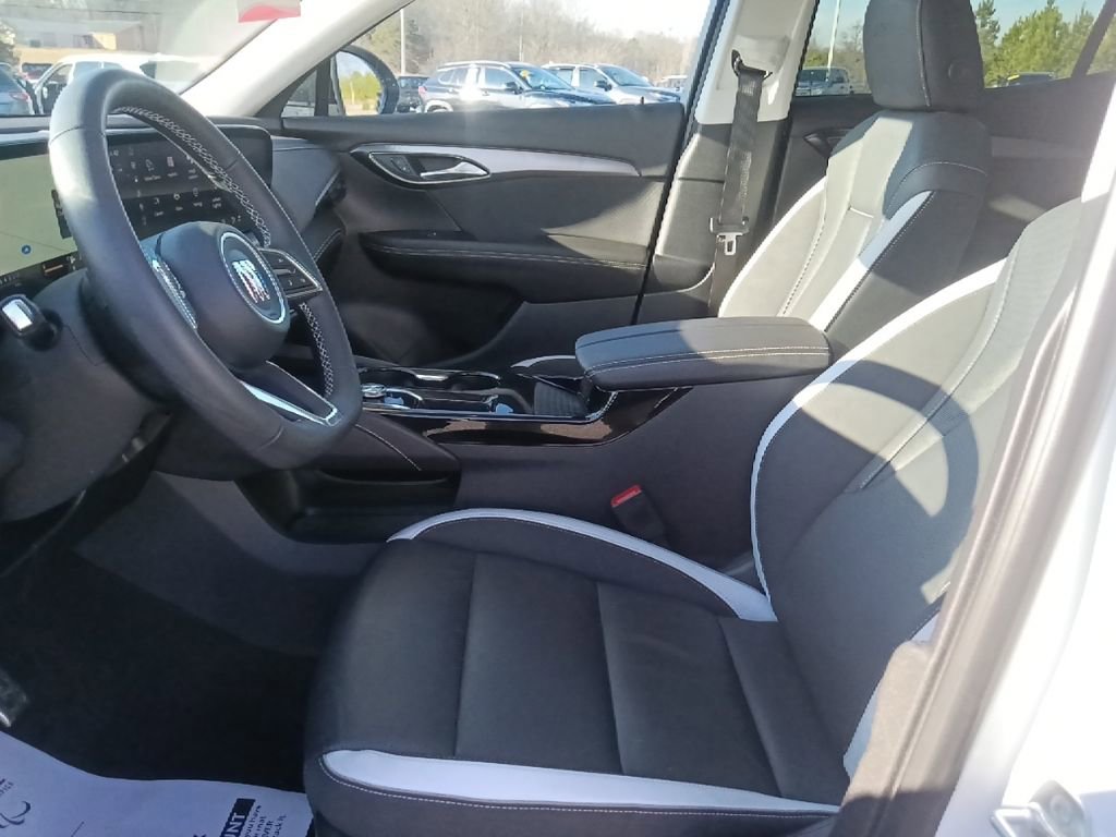 Used 2025 Buick Envision Sport Touring image 15