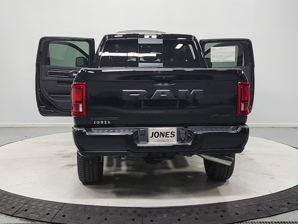 New 2026 RAM 2500 Laramie AWD/4WD image 15