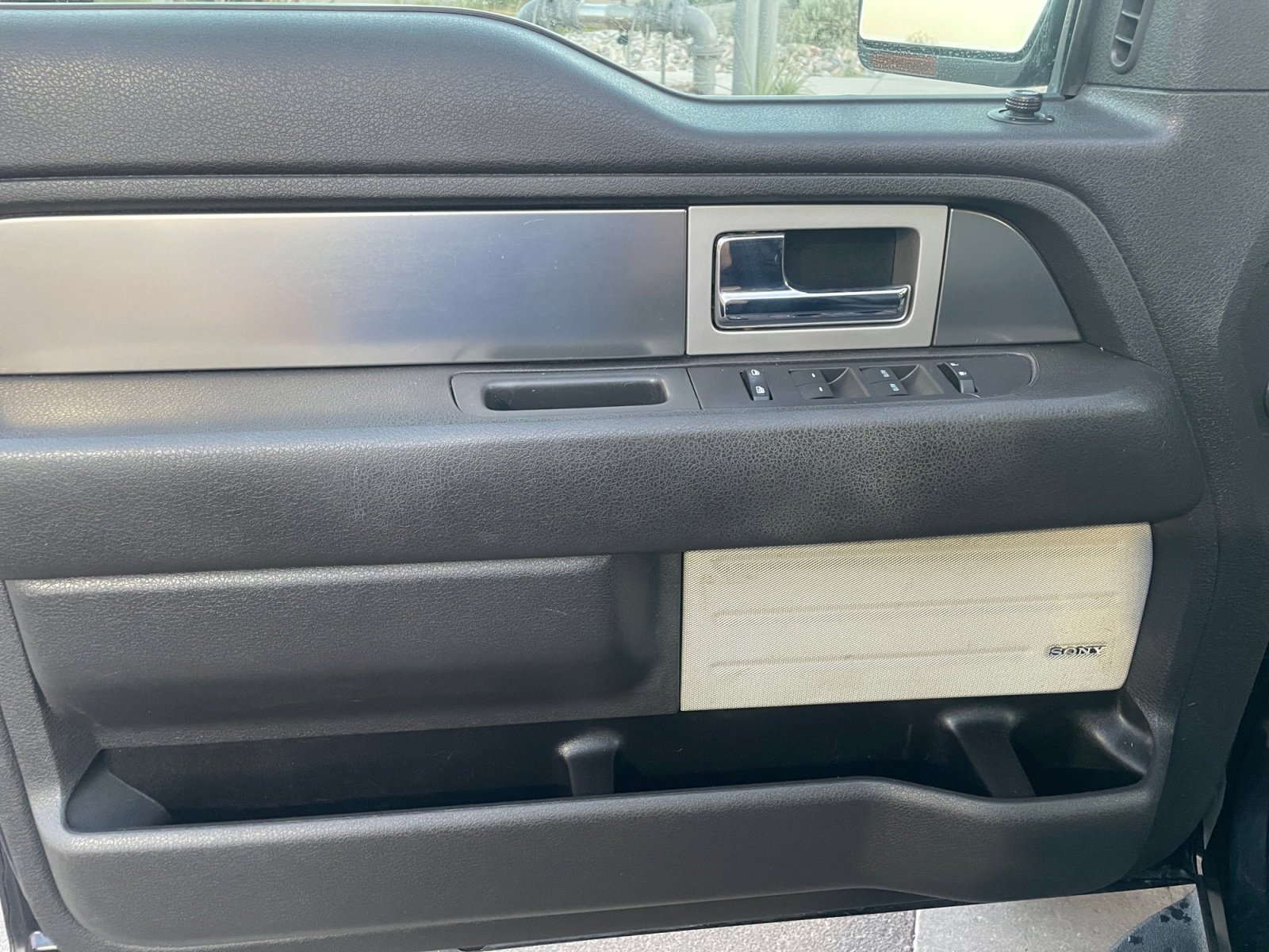 Used 2014 Ford F150 Raptor w/ Equipment Group 801A Luxury AWD/4WD image 13