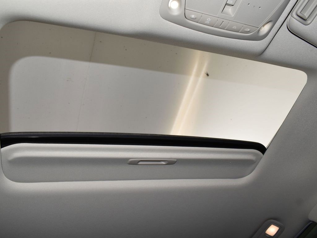 Used 2024 Nissan Armada Platinum w/ Captain's Chairs Package image 29