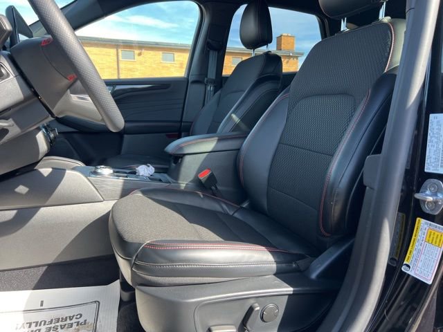 Certified 2024 Ford Escape ST-Line w/ Tech Pack #1 image 18