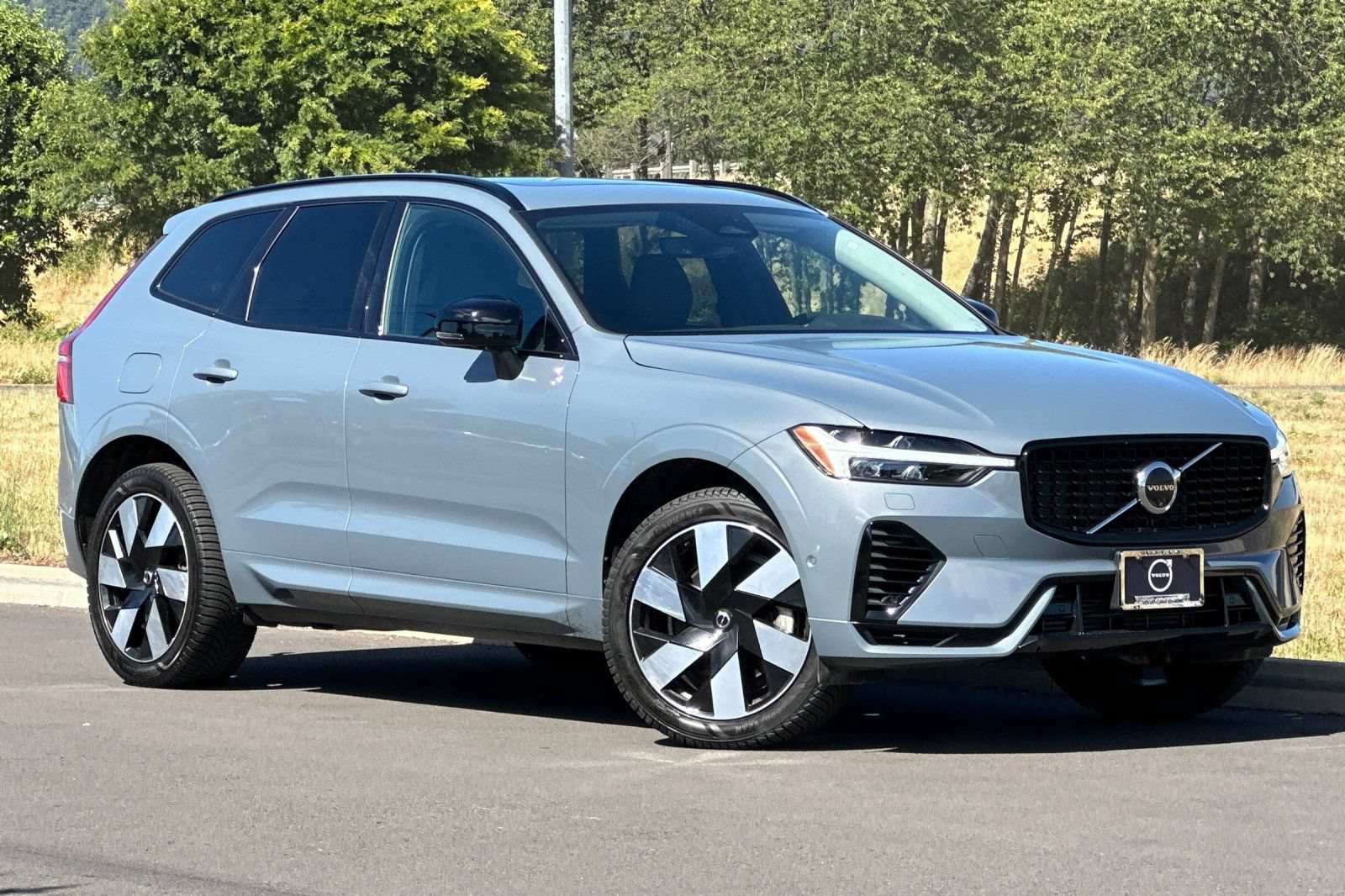 Used 2024 Volvo XC60 T8 Plus w/ Protection Package Premier