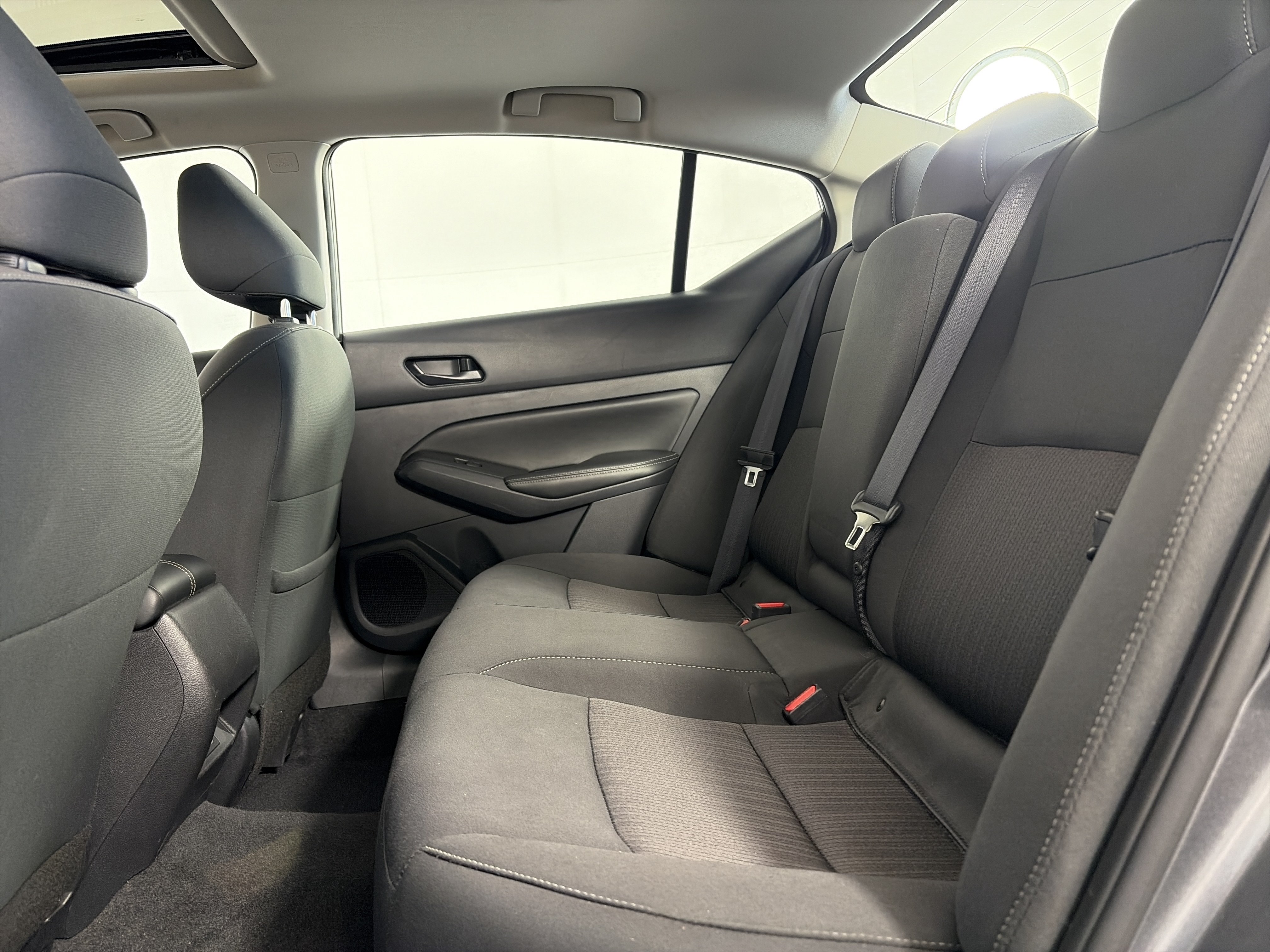 Used 2025 Nissan Altima 2.5 SV w/ SV Special Edition Package AWD/4WD image 7