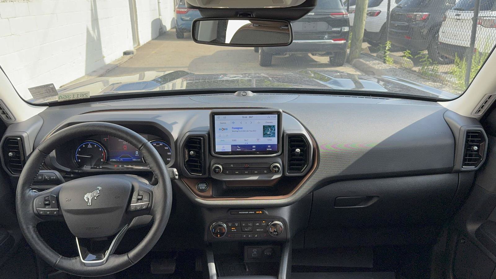 Used 2022 Ford Bronco Sport Outer Banks w/ Tech Package AWD/4WD image 11