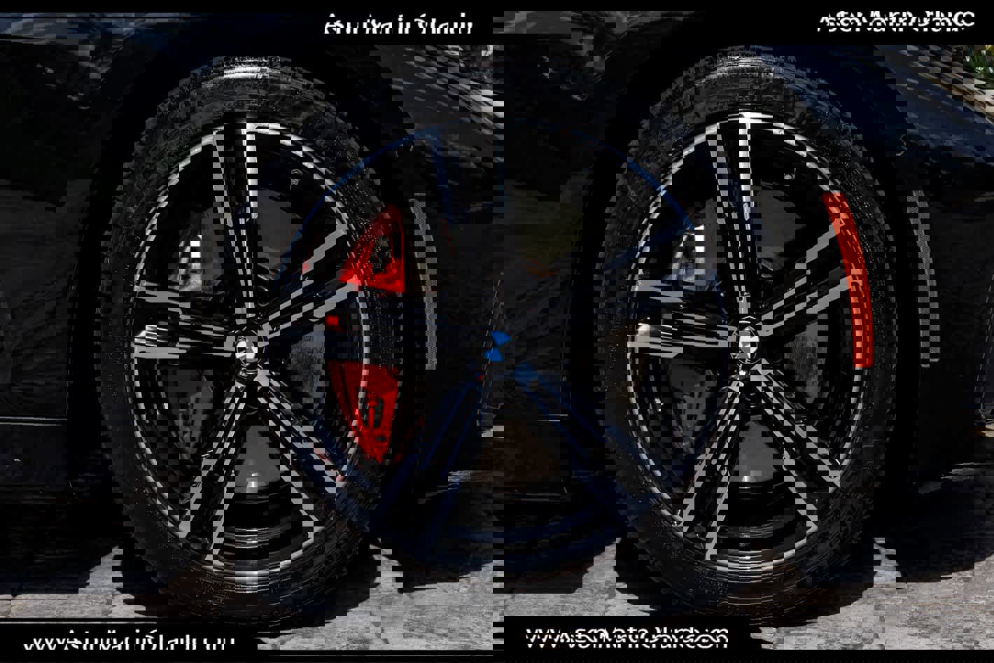 Used 2023 BMW M440i Convertible w/ Premium Package image 23