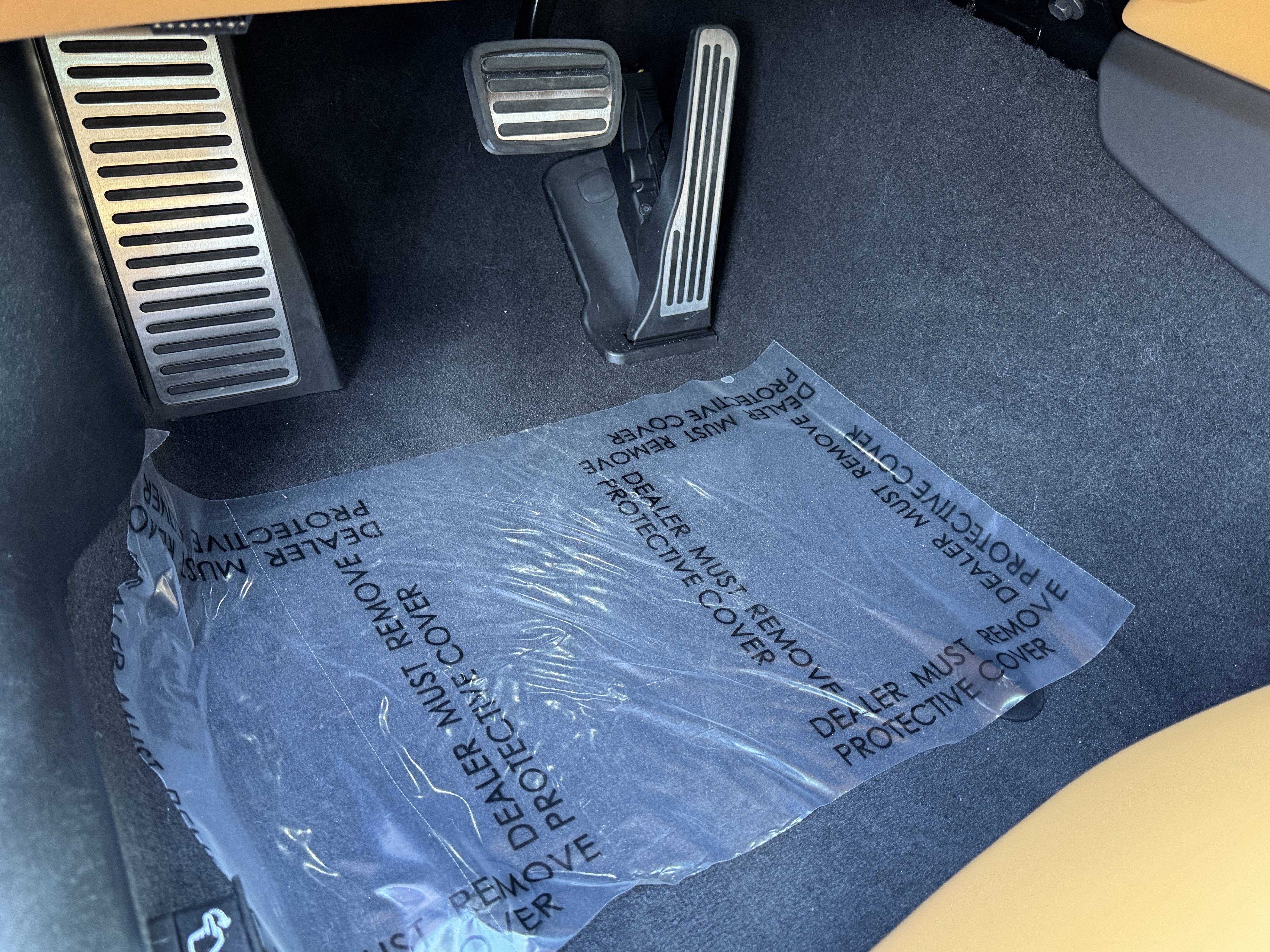 Used 2021 Chevrolet Corvette Stingray Premium Cpe w/ Z51 Performance Package image 18