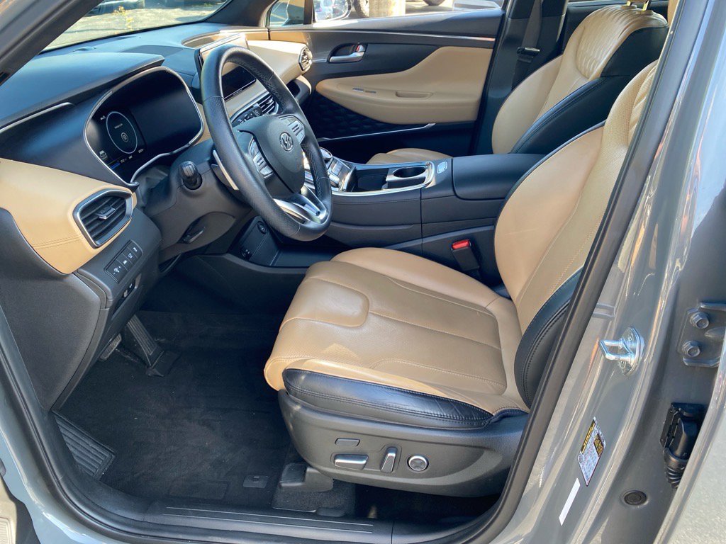 Used 2023 Hyundai Santa Fe Calligraphy image 9