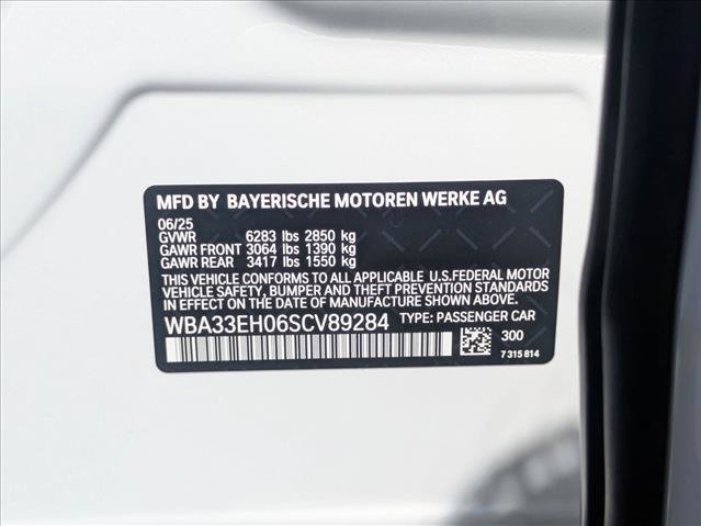 Used 2025 BMW 740i xDrive w/ Premium Package AWD/4WD image 19