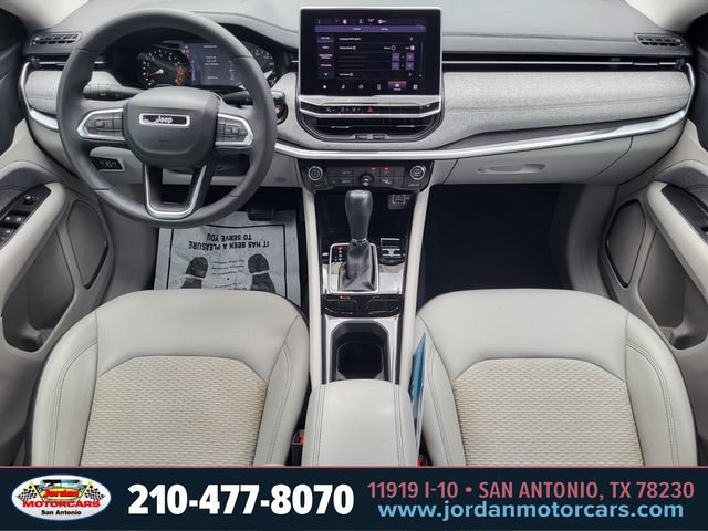 Used 2022 Jeep Compass Latitude FWD image 14