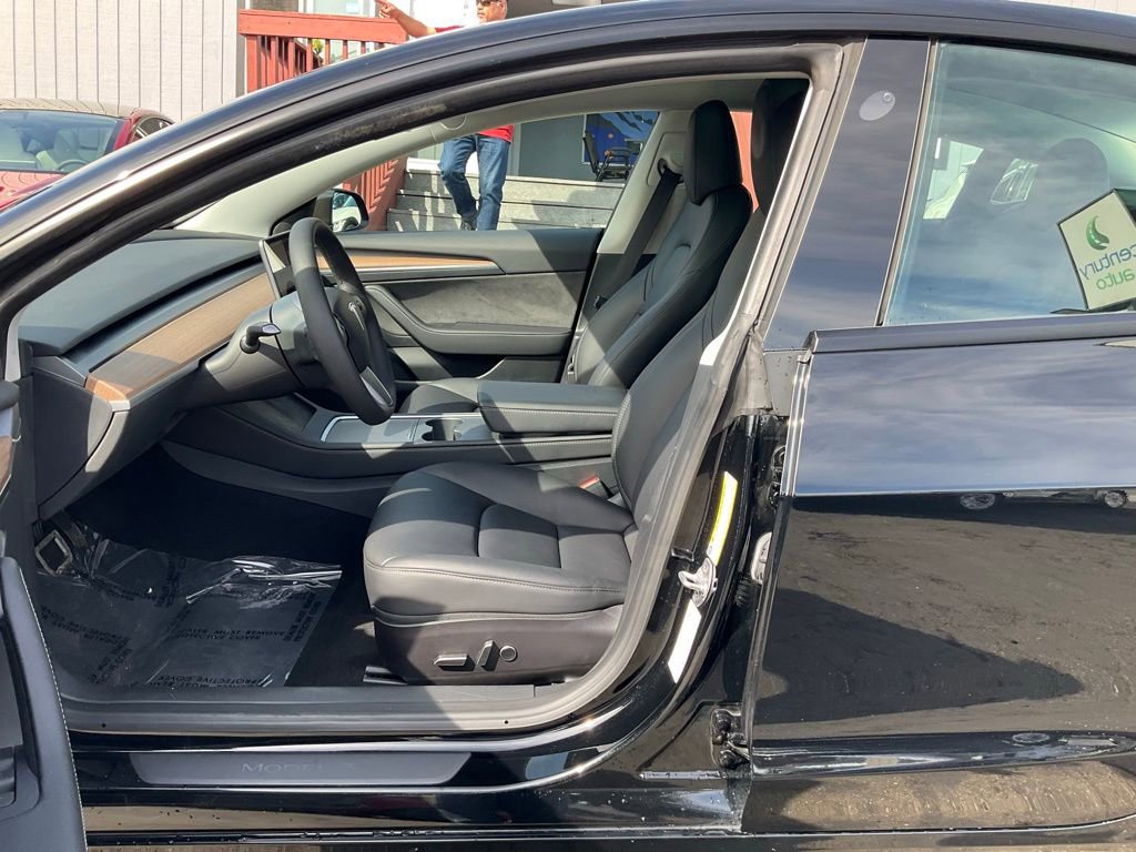 Used 2023 Tesla Model 3 Standard Range RWD image 13