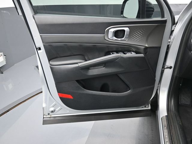 Used 2021 Kia Sorento SX image 22
