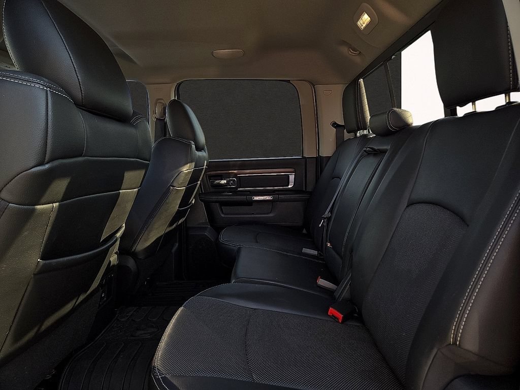 Used 2015 RAM 1500 Laramie w/ Convenience Group AWD/4WD image 8