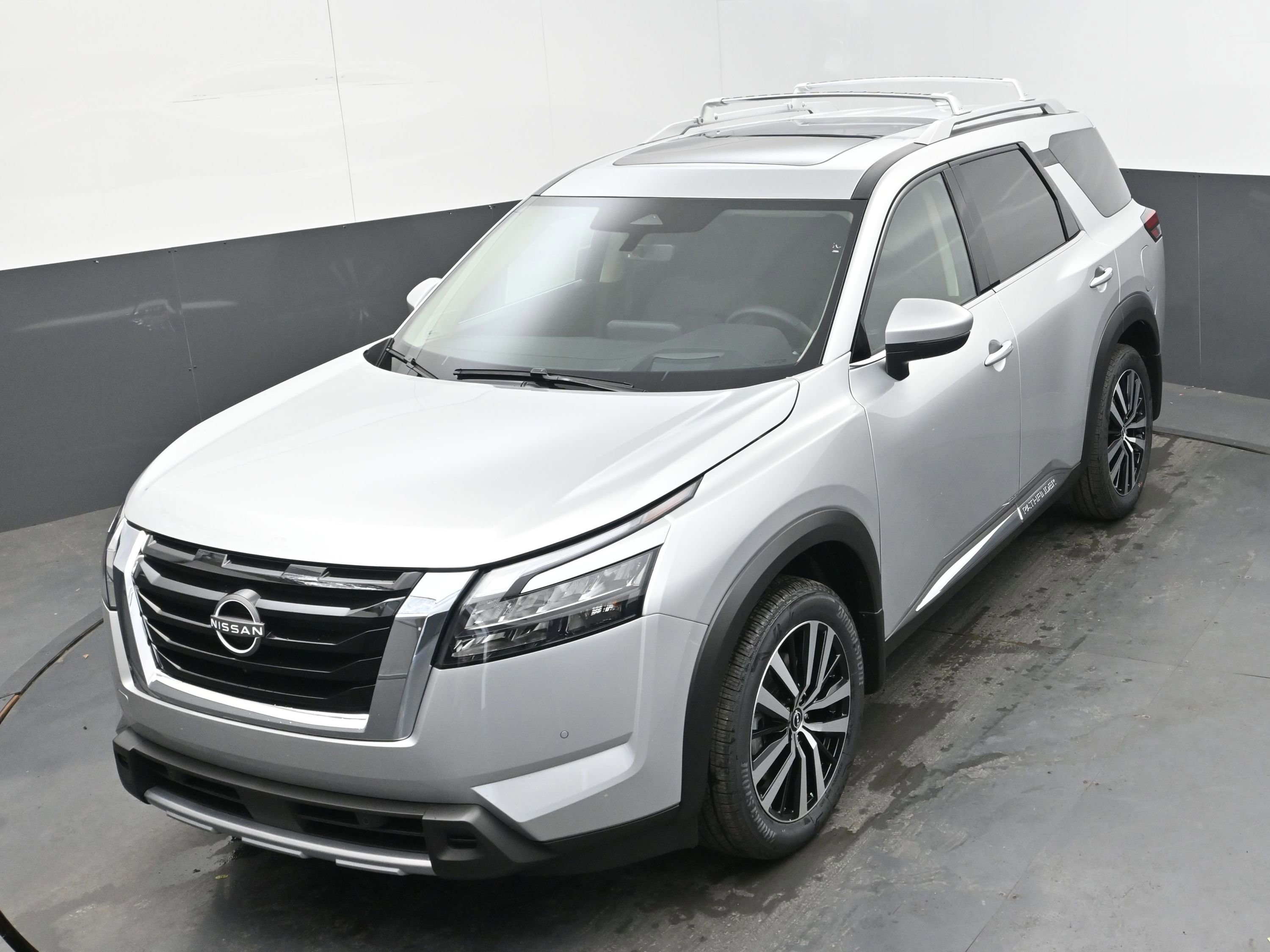 New 2025 Nissan Pathfinder Platinum image 34