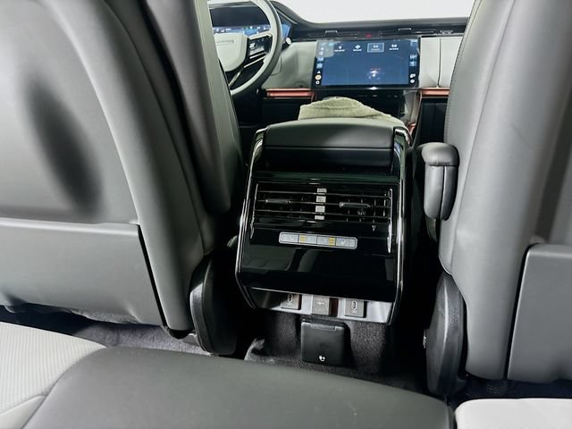 New 2026 Land Rover Range Rover Sport Dynamic SE AWD/4WD image 24