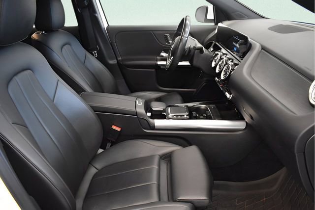 Used 2023 Mercedes-Benz GLA 250 4MATIC w/ Premium Package image 20