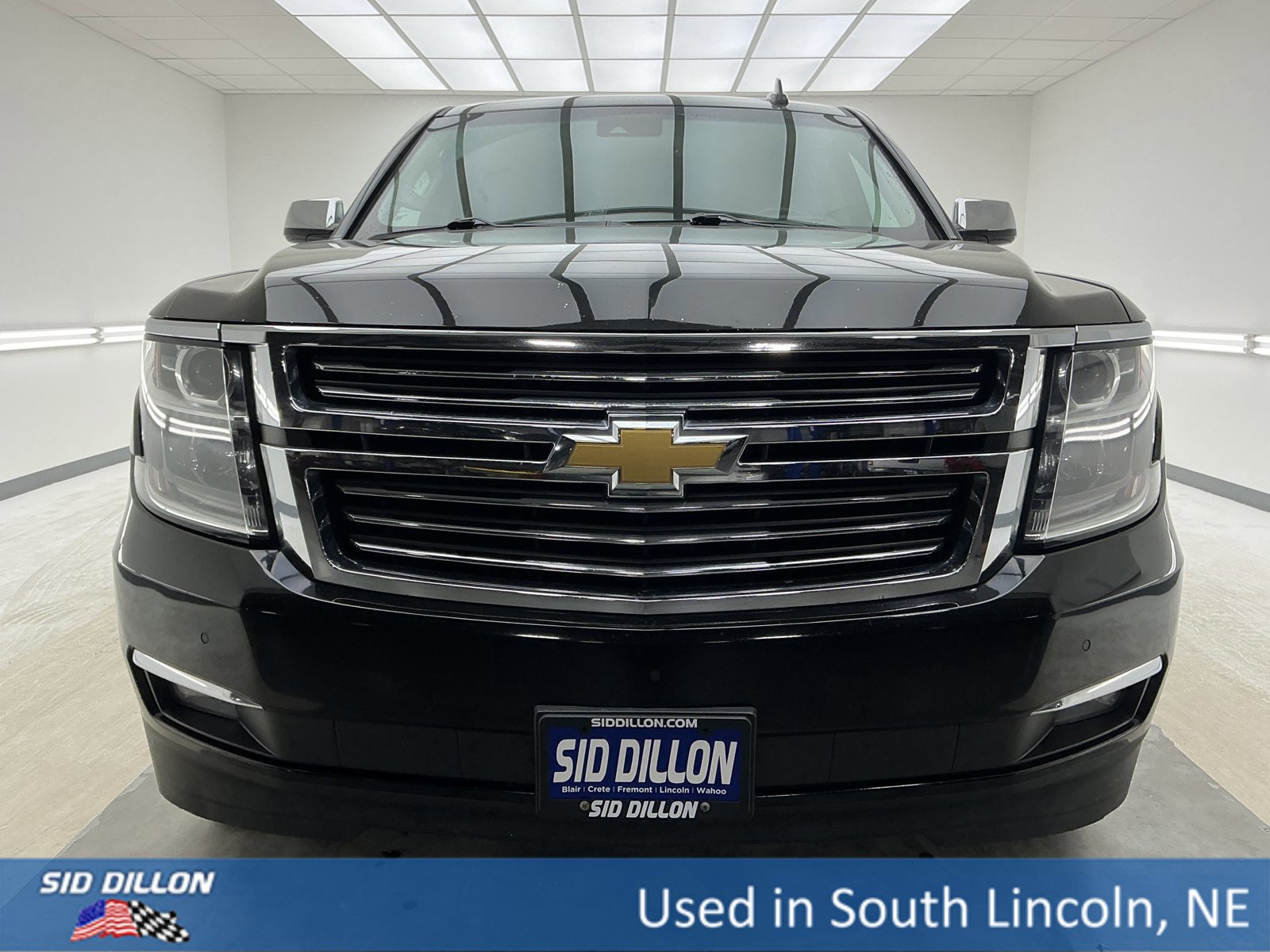 Used 2018 Chevrolet Suburban Premier w/ Max Trailering Package image 2