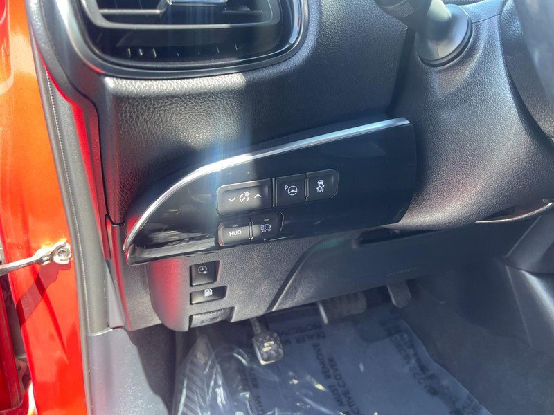Used 2018 Toyota Prius Prime Advanced w/ Carpet Mat Package FWD image 15