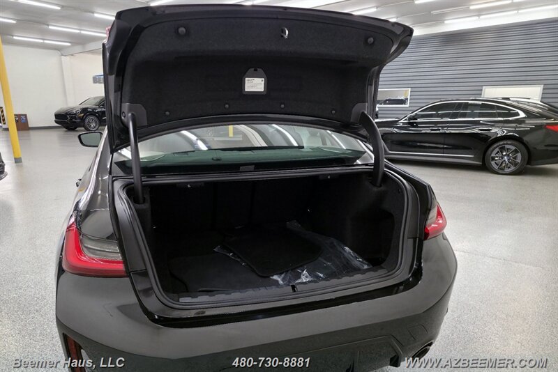 Used 2023 BMW 330i Sedan w/ M Sport Package RWD image 27