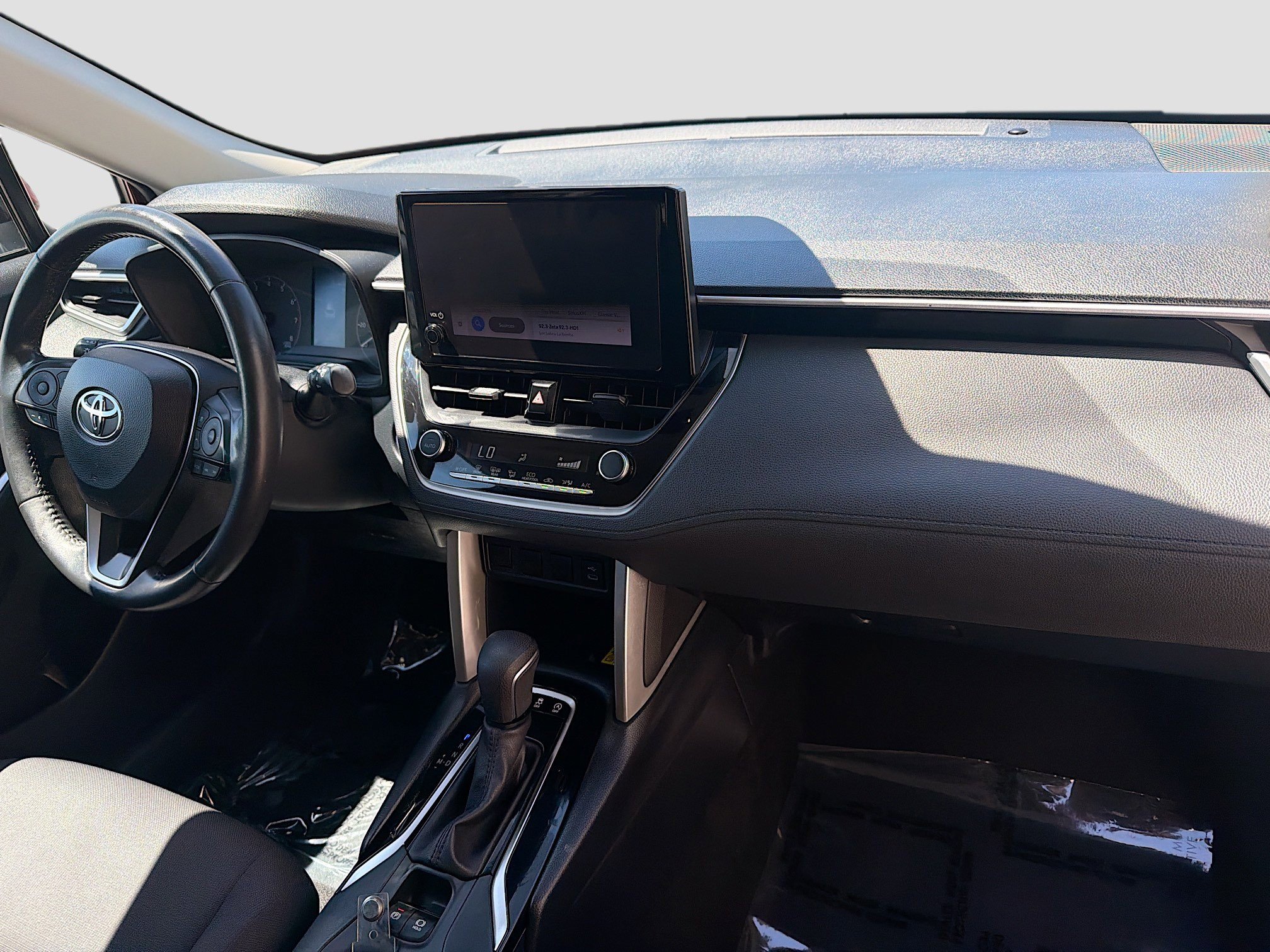 Used 2023 Toyota Corolla Cross LE FWD image 33