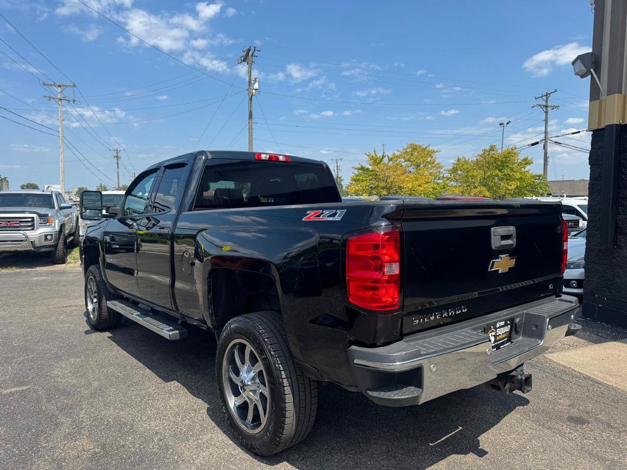 Used 2015 Chevrolet Silverado 2500 LT w/ Z71 Package, Off-Road AWD/4WD image 3
