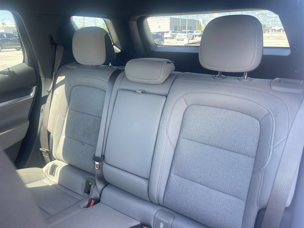 Used 2025 GMC Terrain Elevation AWD/4WD image 33