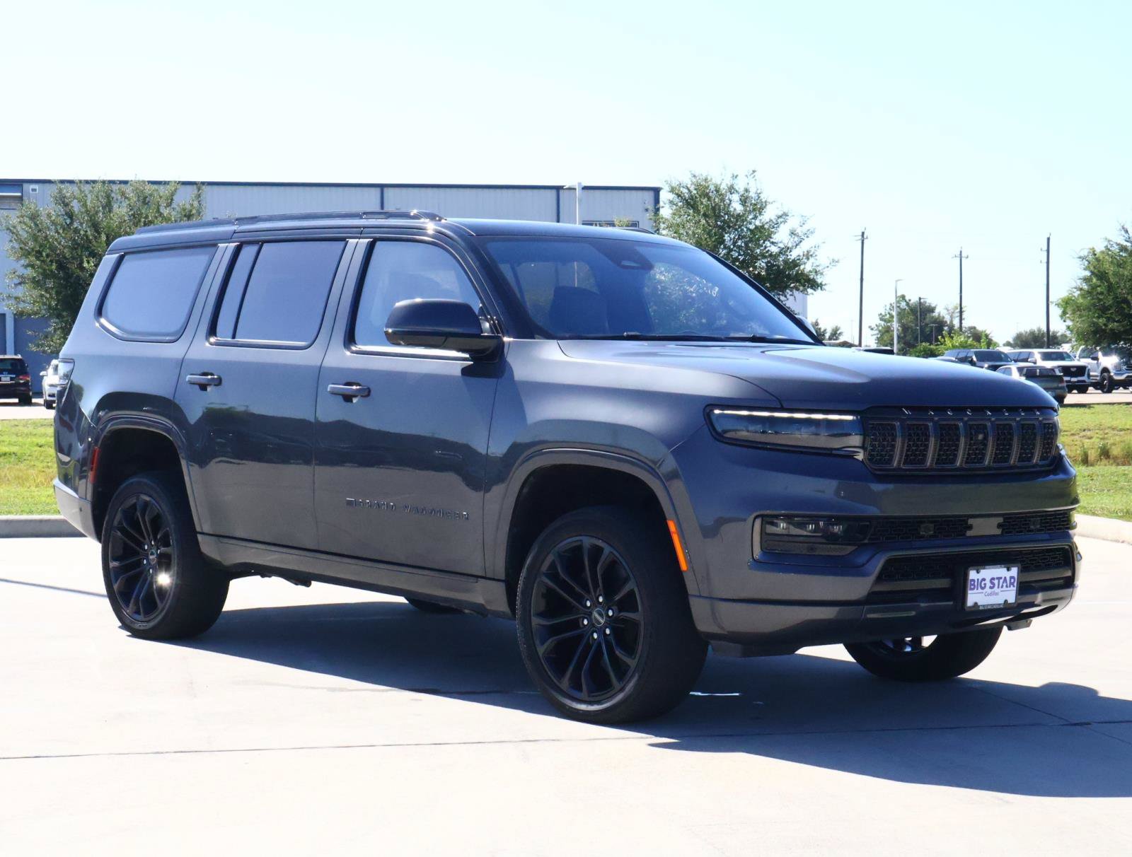 Used 2017 Jeep Cherokee Trailhawk AWD/4WD image 33